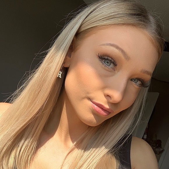 Meet your Posher, Rachel - Picture 5 of 7